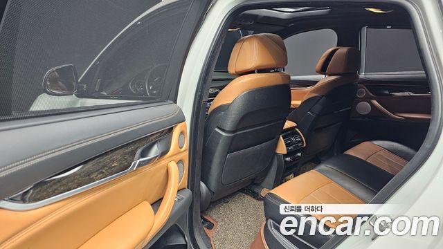 BMW X6 2018 — photo 17