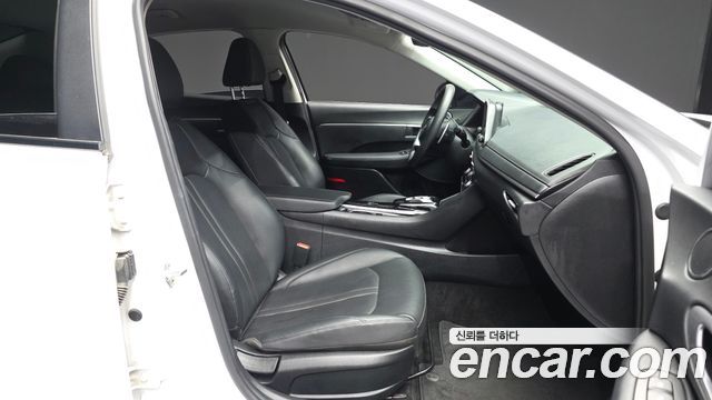 Hyundai Sonata 2020 — photo 17