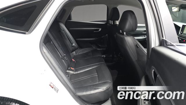 Hyundai Sonata 2020 — photo 18
