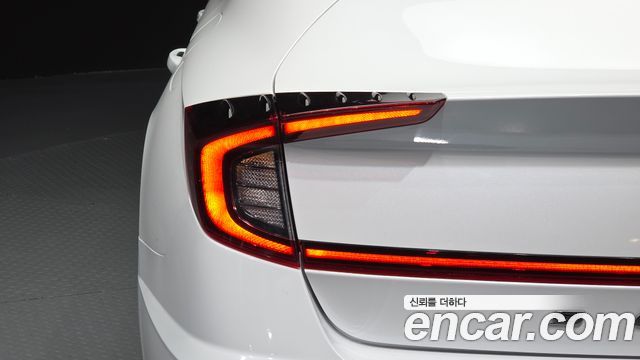 Hyundai Sonata 2020 — photo 9