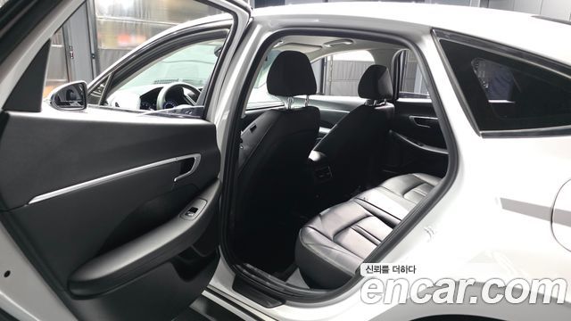 Hyundai Sonata 2020 — photo 16