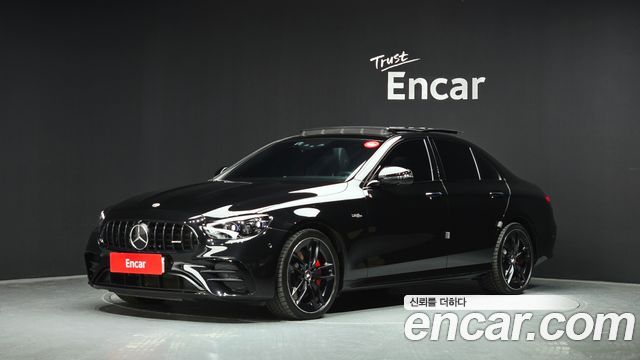 Mercedes-Benz E-Class 2023 — photo 1