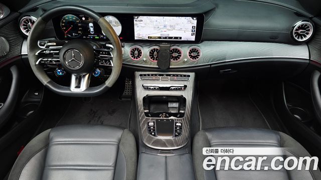 Mercedes-Benz E-Class 2023 — photo 10