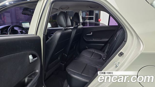 Kia morning 2014 — photo 12