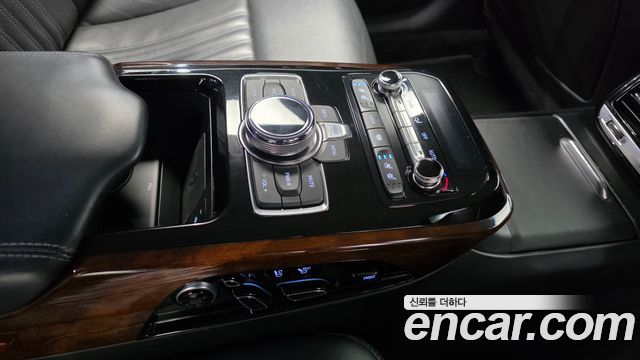 Genesis EQ900 2016 — photo 24