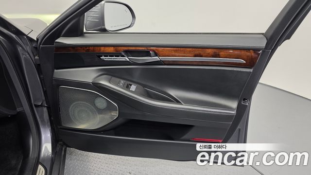 Genesis EQ900 2016 — photo 15