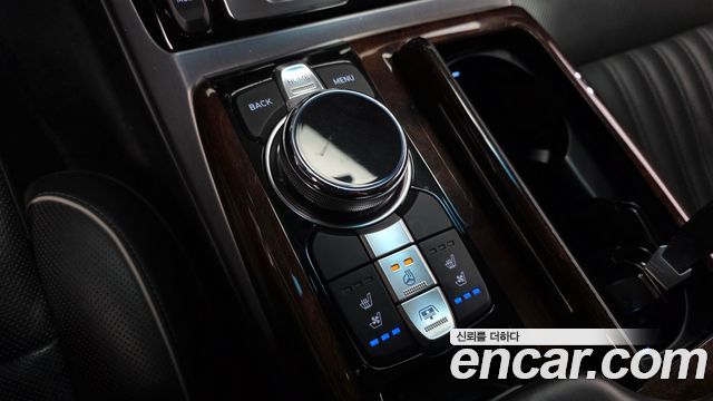 Genesis EQ900 2016 — photo 27