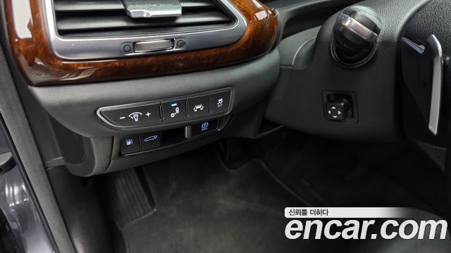 Genesis EQ900 2016 — photo 28