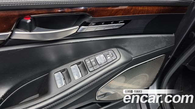 Genesis EQ900 2016 — photo 29