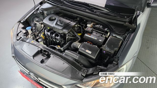 Hyundai AVANTE 2018 — photo 6
