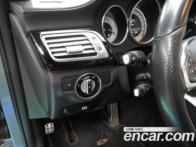 Mercedes-Benz CLS-Class 2017 — photo 18