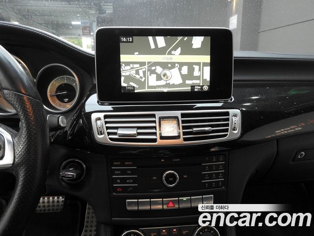 Mercedes-Benz CLS-Class 2017 — photo 19