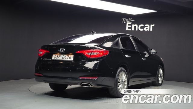Hyundai Sonata 2015 — photo 2