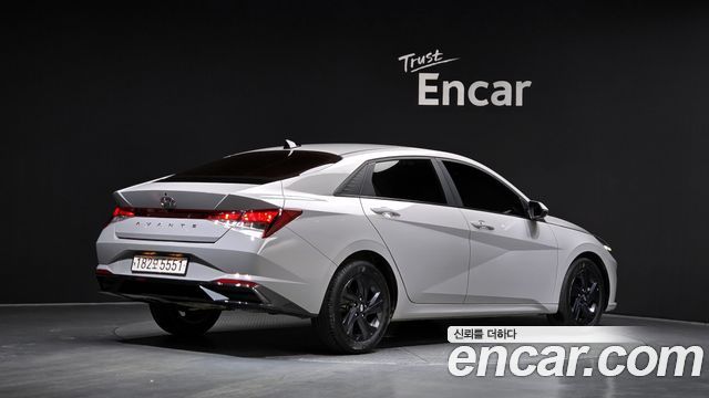 Hyundai AVANTE 2023 — photo 2