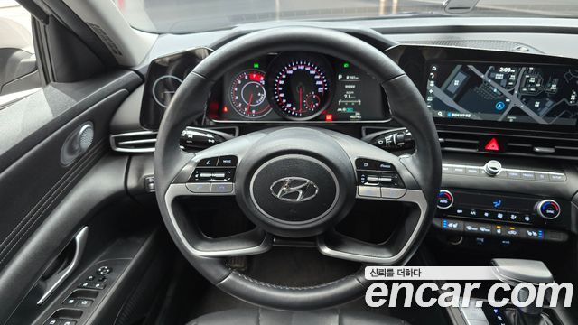 Hyundai AVANTE 2023 — photo 19