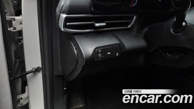 Hyundai AVANTE 2023 — photo 22
