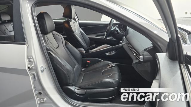 Hyundai AVANTE 2023 — photo 16
