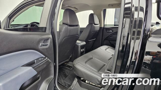 Chevrolet Korea Colorado 2021 — photo 18