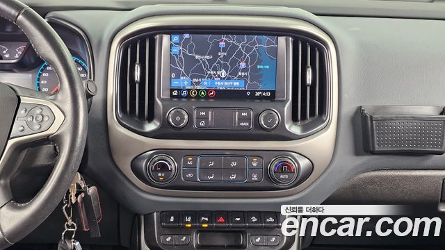 Chevrolet Korea Colorado 2021 — photo 24