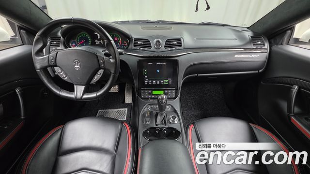 Maserati GranTurismo 2019 — photo 7