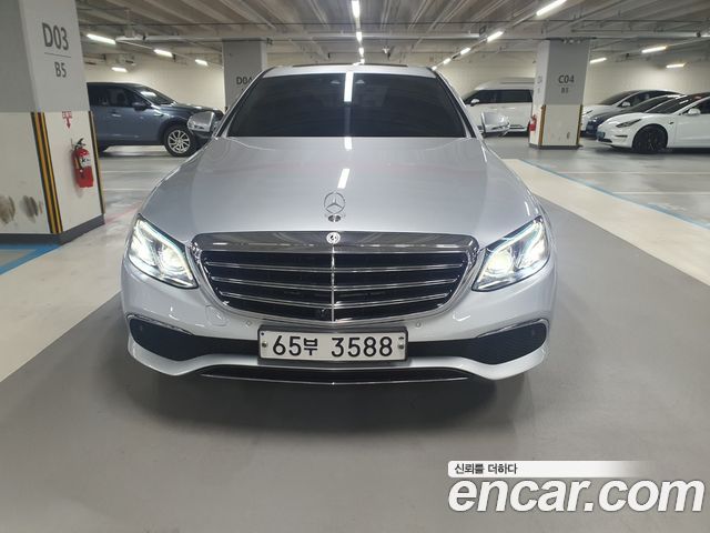 Mercedes-Benz E-Class 2018 — photo 3