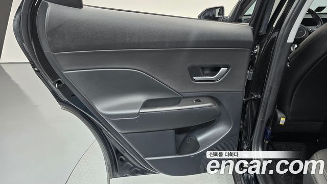 Hyundai Kona 2023 — photo 15