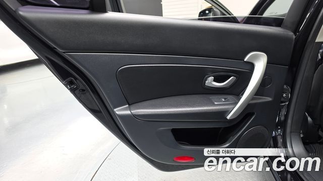 Renault Korea SM5  2018 — photo 15