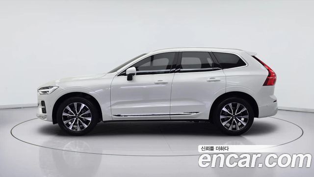 Volvo XC60 2024 — photo 3