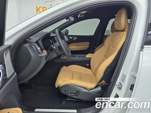 Volvo XC60 2024 — photo 9