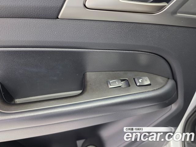 KG Mobility Rexton 2018 — photo 15