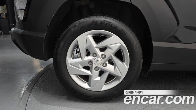 Hyundai Kona 2023 — photo 5