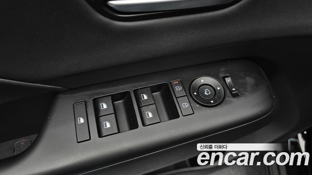 Hyundai Kona 2023 — photo 23