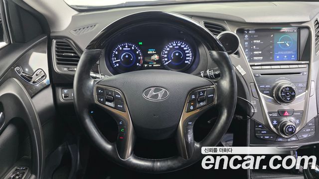 Hyundai Grandeur 2013 — photo 13