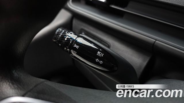 Hyundai Staria 2025 — photo 22