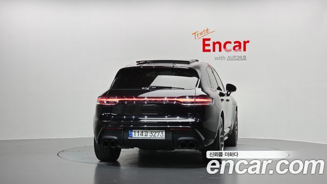 Porsche Macan 2023 — photo 4