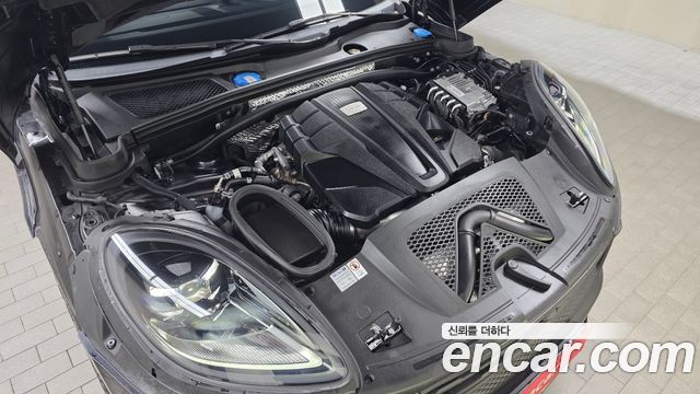 Porsche Macan 2023 — photo 6