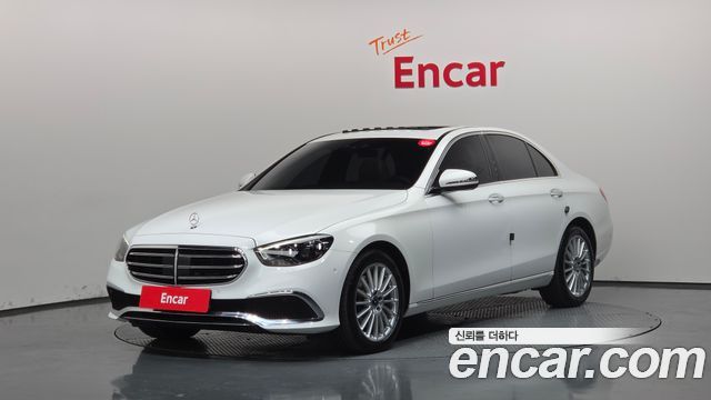 Mercedes-Benz E-Class 2021 — photo 1