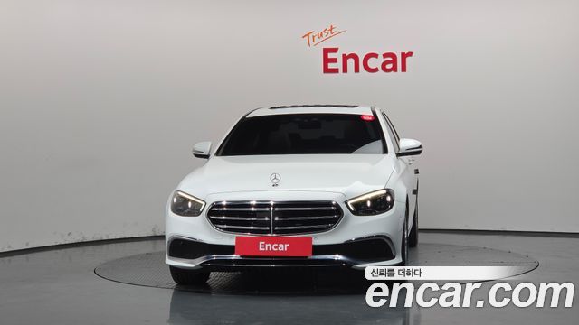 Mercedes-Benz E-Class 2021 — photo 3