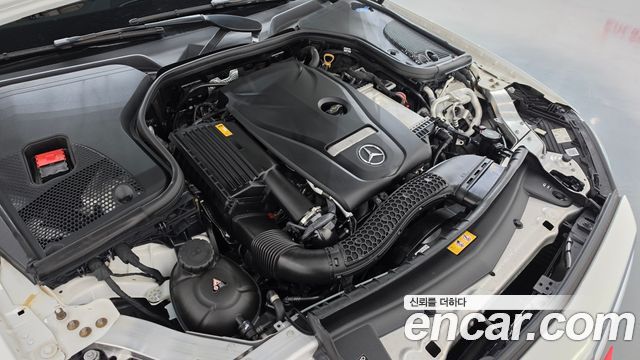 Mercedes-Benz E-Class 2021 — photo 6