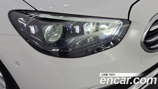 Mercedes-Benz E-Class 2021 — photo 8
