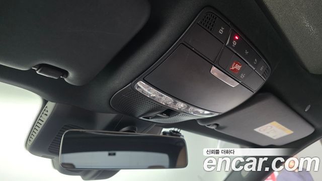 Mercedes-Benz E-Class 2021 — photo 18