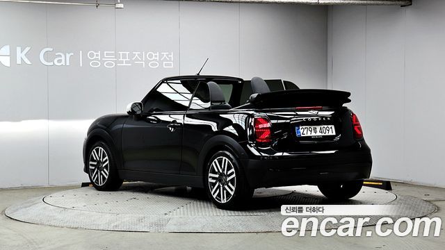 Mini Cooper Convertible 2025 — photo 11
