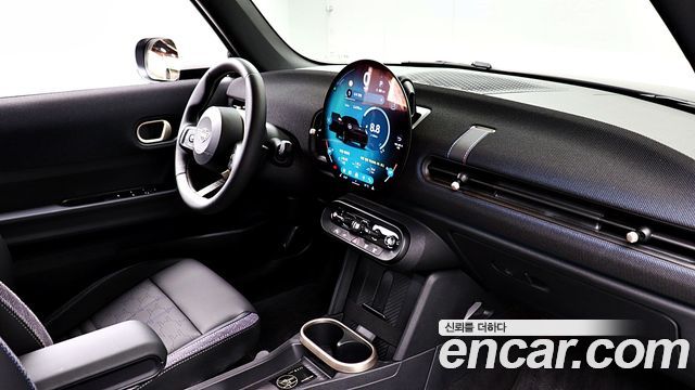 Mini Cooper Convertible 2025 — photo 13