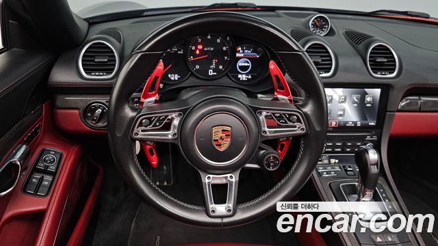Porsche 718 2018 — photo 18