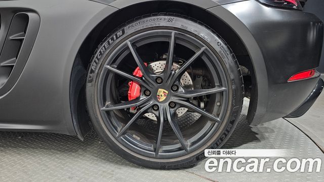 Porsche 718 2018 — photo 7