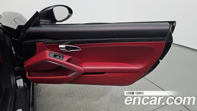 Porsche 718 2018 — photo 15