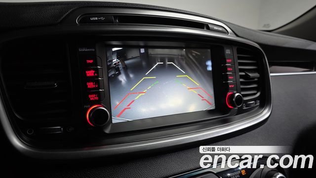 Kia Sorento 2016 — photo 21