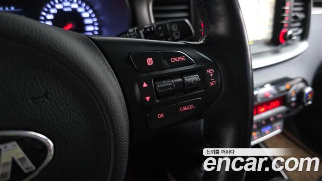 Kia Sorento 2016 — photo 22