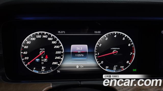 Mercedes-Benz E-Class 2019 — photo 11
