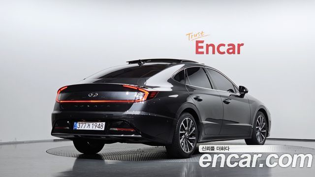 Hyundai Sonata 2022 — photo 2